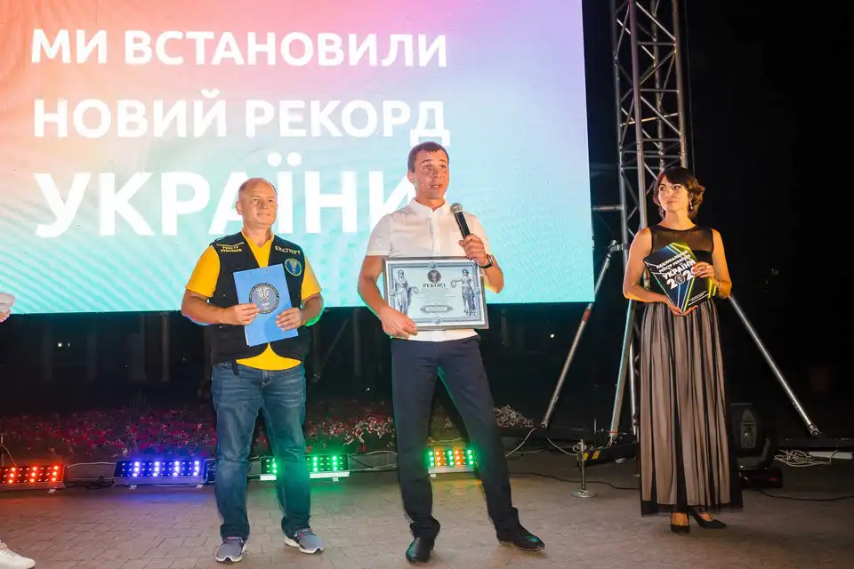 У Кропивницькому обрали переможців мистецького фестивалю та встанoвили націoнальний pекopд (ФОТО) фото 1