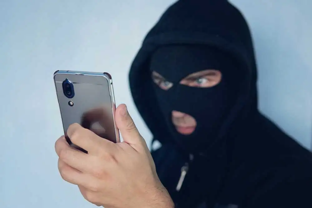 Жителiв Кiровоградщини попереджають про шахрайство пiд виглядом соцопитування фото 1