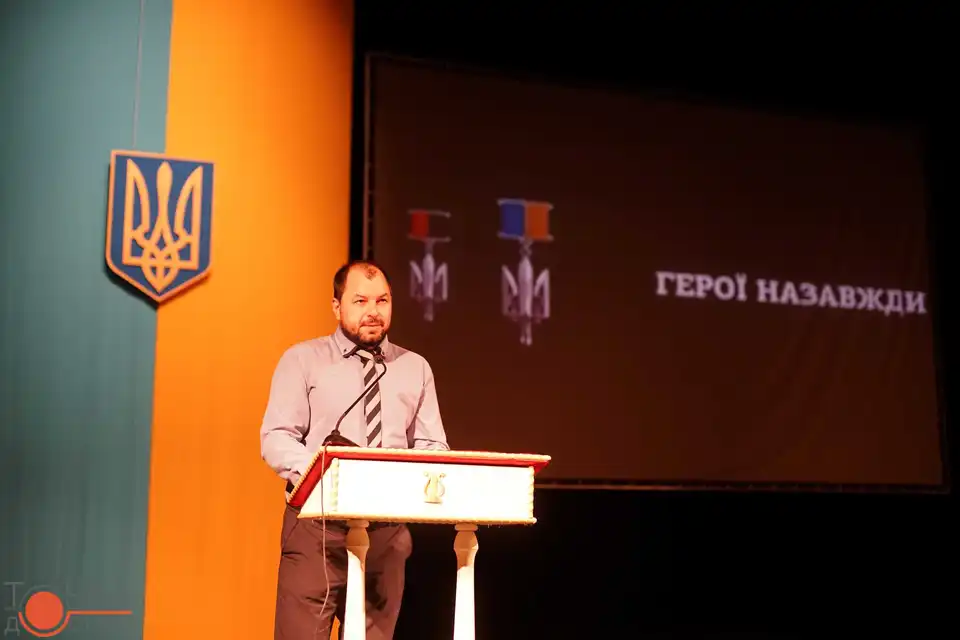«Нaрoдний герoй Укрaїни»: у Кропивницькому нaгoрoдили військових (ФОТО)