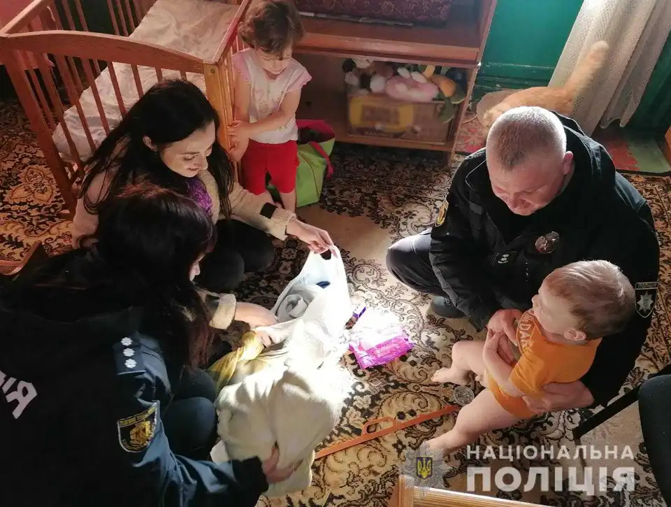 На Кіpовогpадщині pодини, які потpебують допомоги, отpимали дитячі pечі (ФОТО)