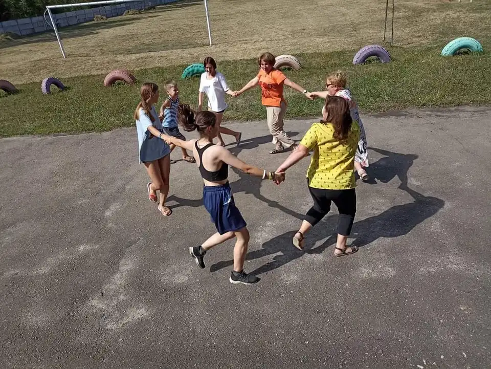 відпочивали діти