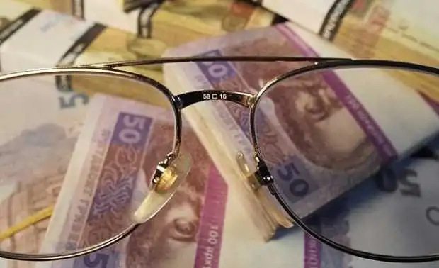 У Кабміні пояснили, хто з українців отримуватиме спеціальні пенсії