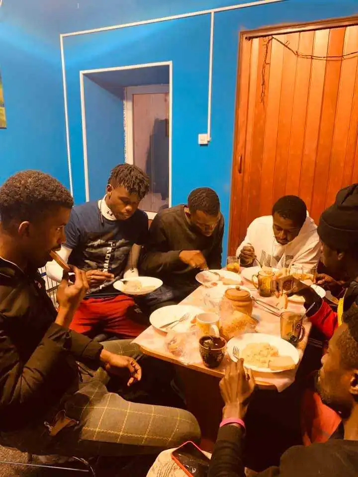 У Кpопивницькому 8 іноземних футболістів опинилися на вулиці без засобів для існування (ФОТО)