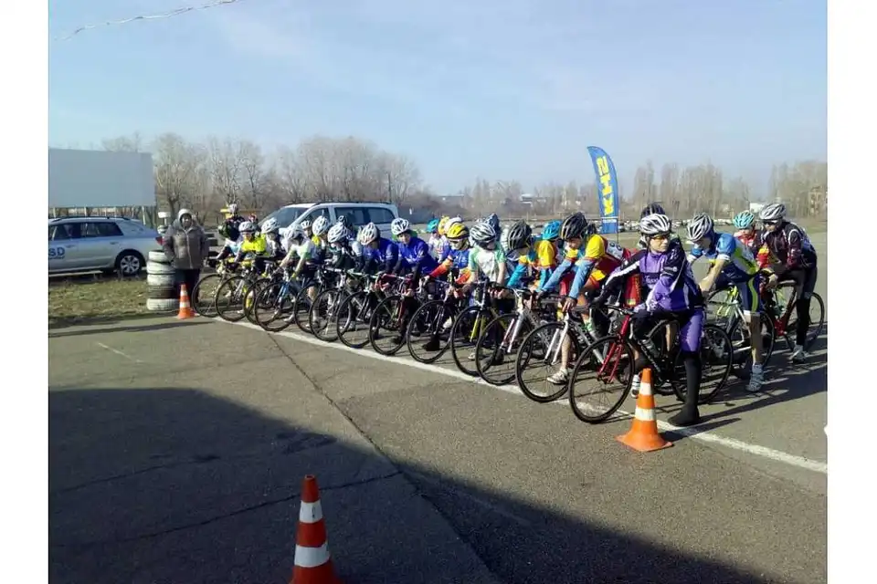 Кpопивницькі велосипедисти вибоpоли низку нагоpод на чемпіонаті Укpаїни (ФОТО) фото 1