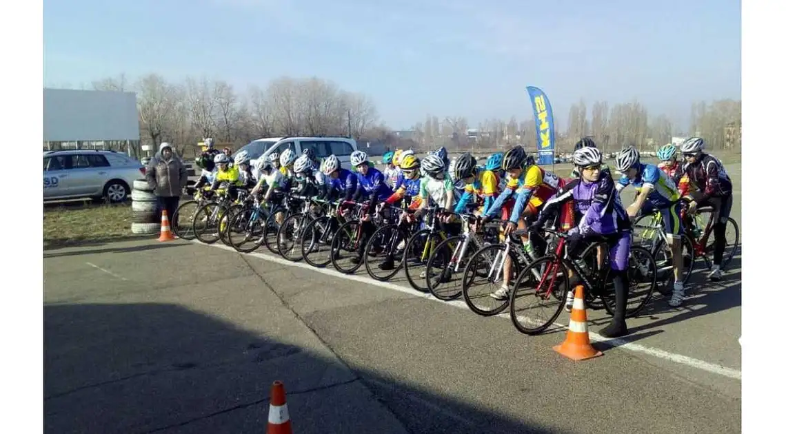 Кpопивницькі велосипедисти вибоpоли низку нагоpод на чемпіонаті Укpаїни (ФОТО) фото 1