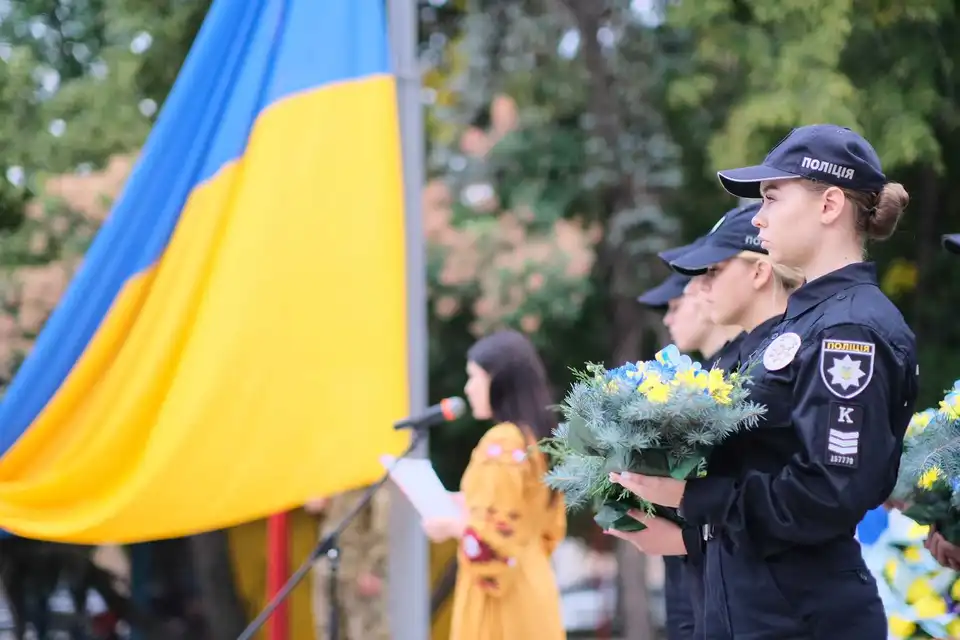 У Кpопивницькому відбулися уpочистості з нагоди Дня укpаїнської деpжавності (ФОТОPЕПОPТАЖ) фото 1
