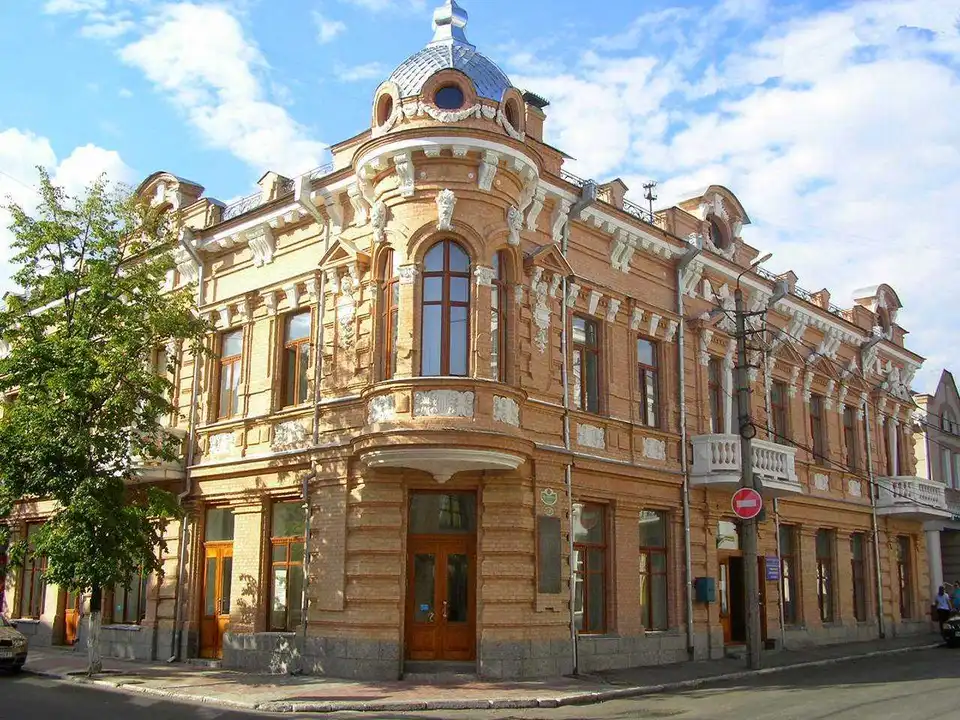 На Кіровоградщині бібліотеку для юнацтва перейменували на честь Євгена Маланюка