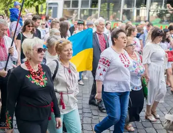 День вишиванки: 10 невідомих фактів про традиційний український одяг (ФОТО) фото 1