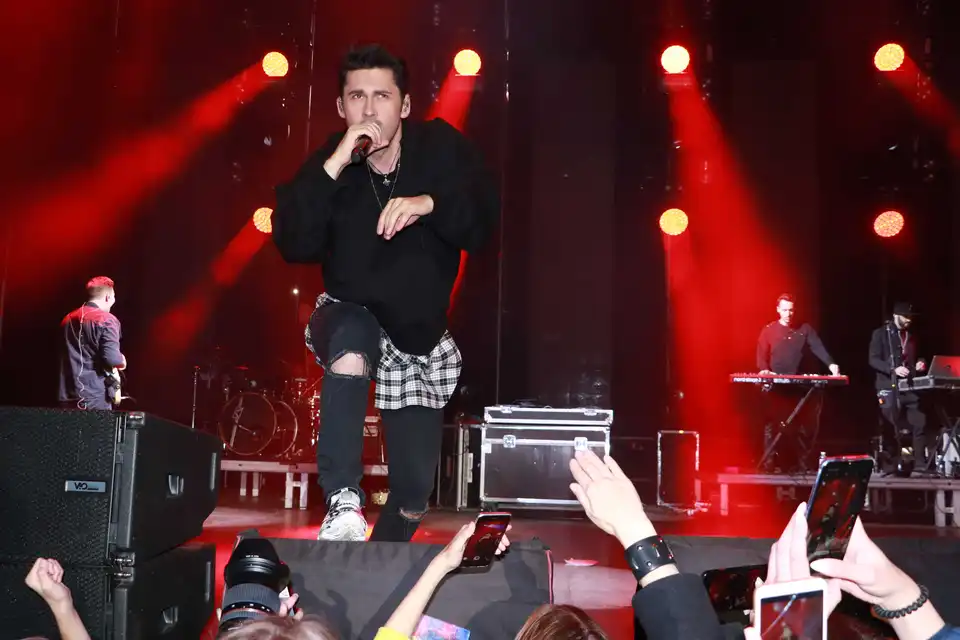 Запальним концертом із світовою зіркою завершили святкування Дня міста у Кропивницькому (ФОТОРЕПОРТАЖ)