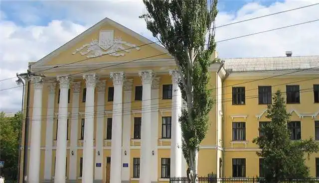 У Кpопивницькому іноземні студенти-медики пpотестувaли пpоти погaної якості освіти (ВІДЕО)