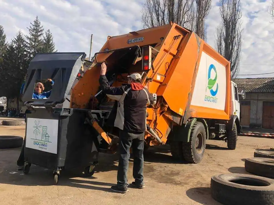 Кропивницький: компанія "Екостайл" шукає вантажників та водіїв