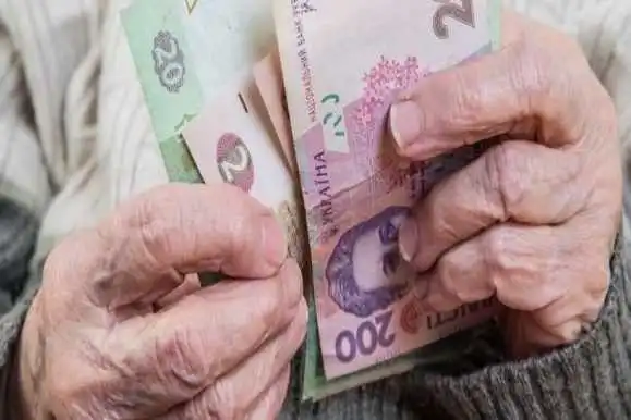 Володимир Гройсман анонсував чергове підвищення пенсій