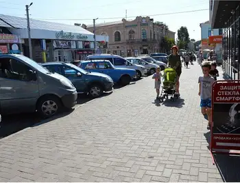 У Кропивницькому зі стихійною торгівлею борються щодня (ФОТО) фото 1