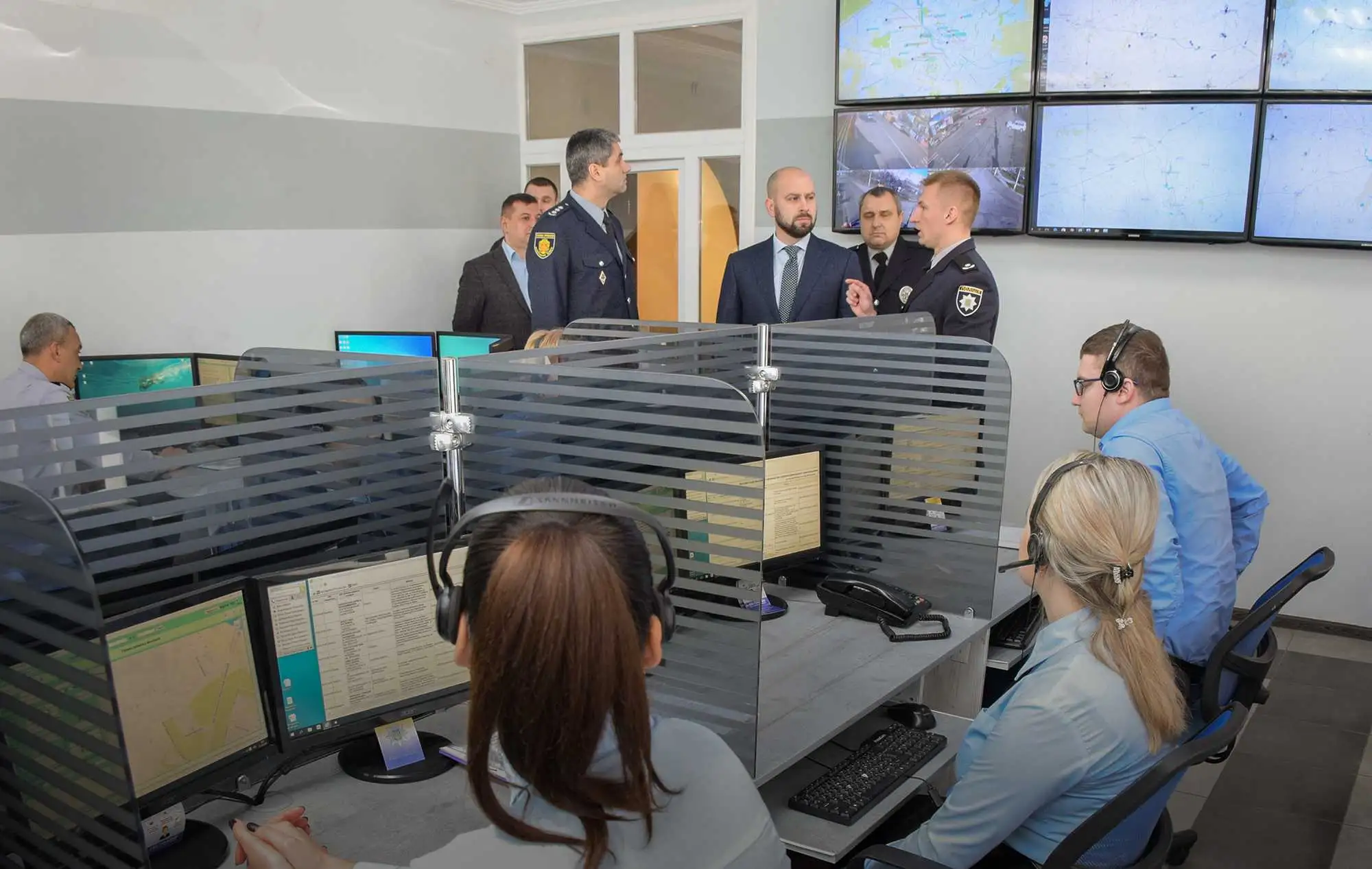 Очільник Кіровоградщини ознайомився з технічним оснащенням поліції області фото 1