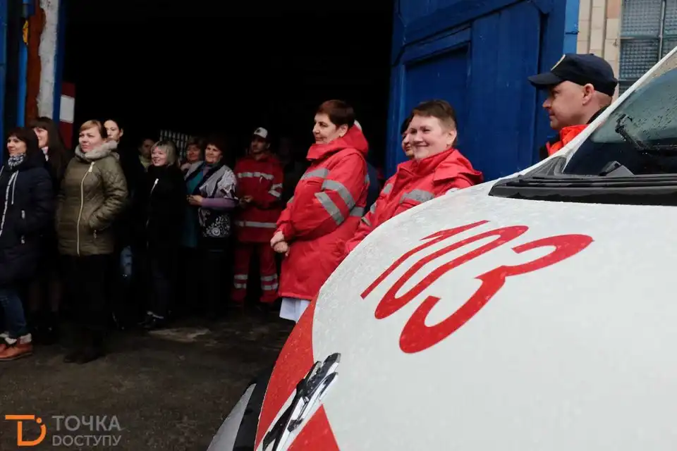 У Кропивницькому презентували новопридбані реанімобілі за 12 млн грн (ФОТО)