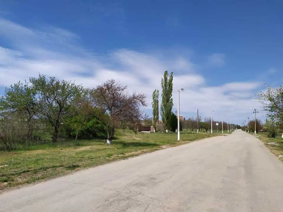 У Первозванівці освітлили вулицю ліхтарями на сонячних батареях (ФОТО) фото 1