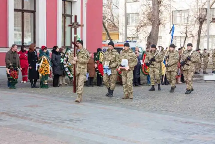 У Кіровограді попрощалися із загиблим в АТО земляком (ФОТО)