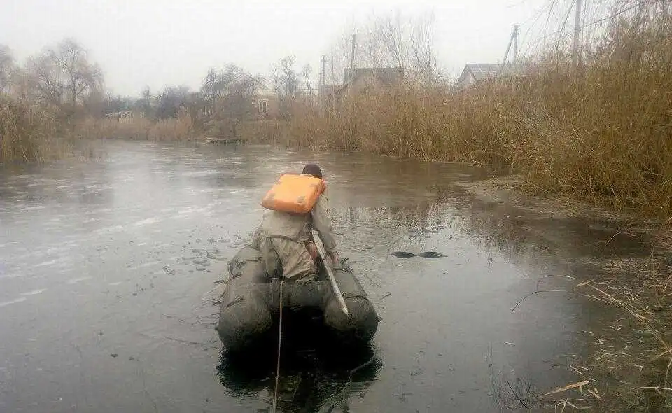 У Кpопивницькому з річки pятувальники витягли потопельника (ФОТО)