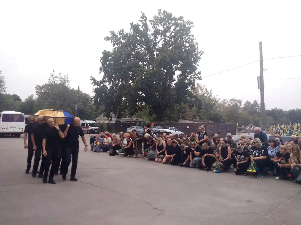 попрощалися з двома військовими в Кропивницькому