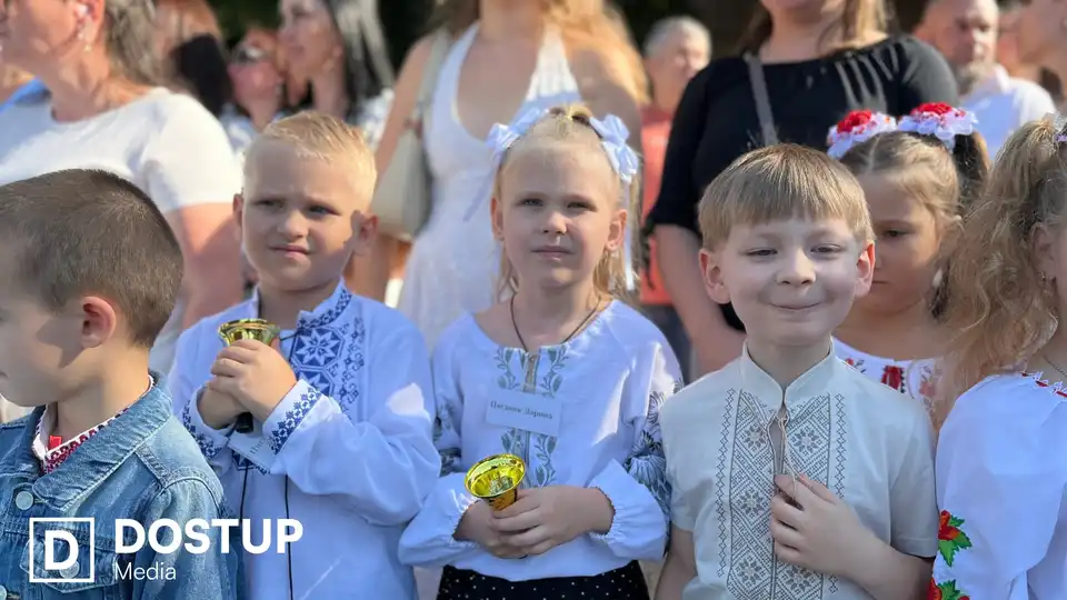 У школах Кропивницького відзначили День знань (ФОТОРЕПОРТАЖ)