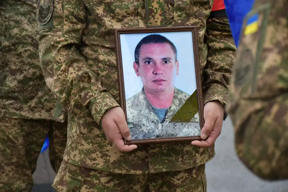 Прощання з військовими