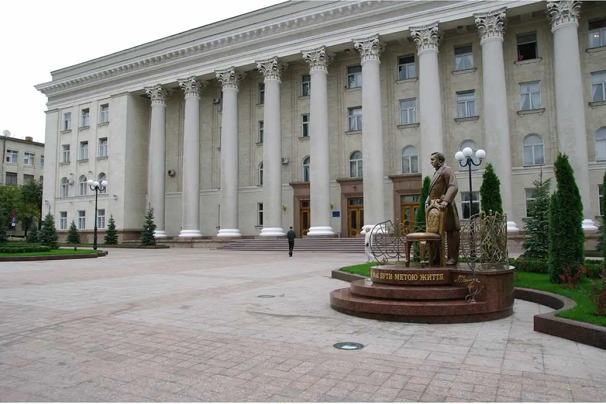 Мешканців Кропивницького запрошують на безкоштовну пішохідну екскурсію фото 1