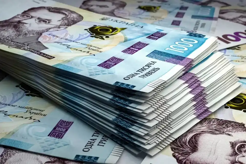 привласнив гроші