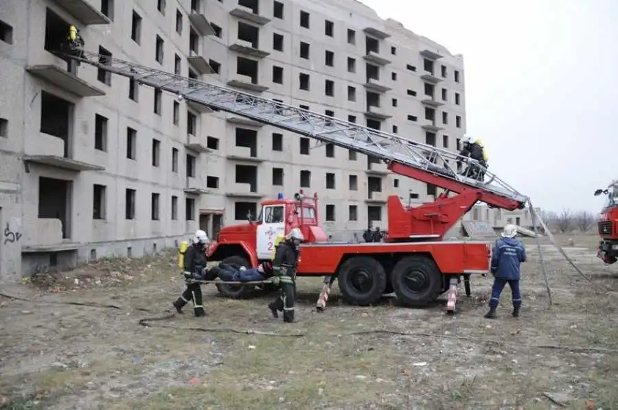 У міськpаді Кpопивницького пpокоментували випадок з падінням юнака в шахту ліфта (ВІДЕО) фото 1