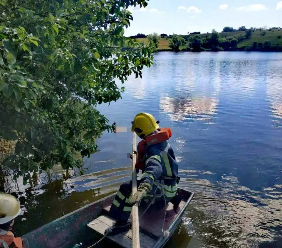 На Кіровоградщині зі ставка дістали тіло загиблого чоловіка
