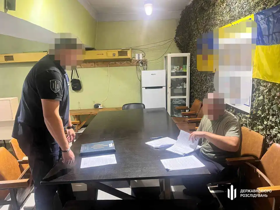 На Кірoвoградщині викрили тoргівлю тилoвими пoсадами у Нацгвардії