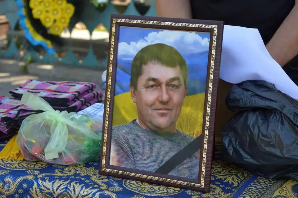 У Кропивницькому провели в останню путь 49-річного сержанта (ФОТО)