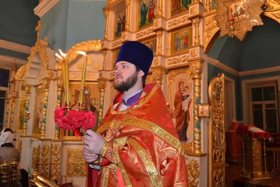 У Кропивницькому шахраї виманювали гроші від імені священника