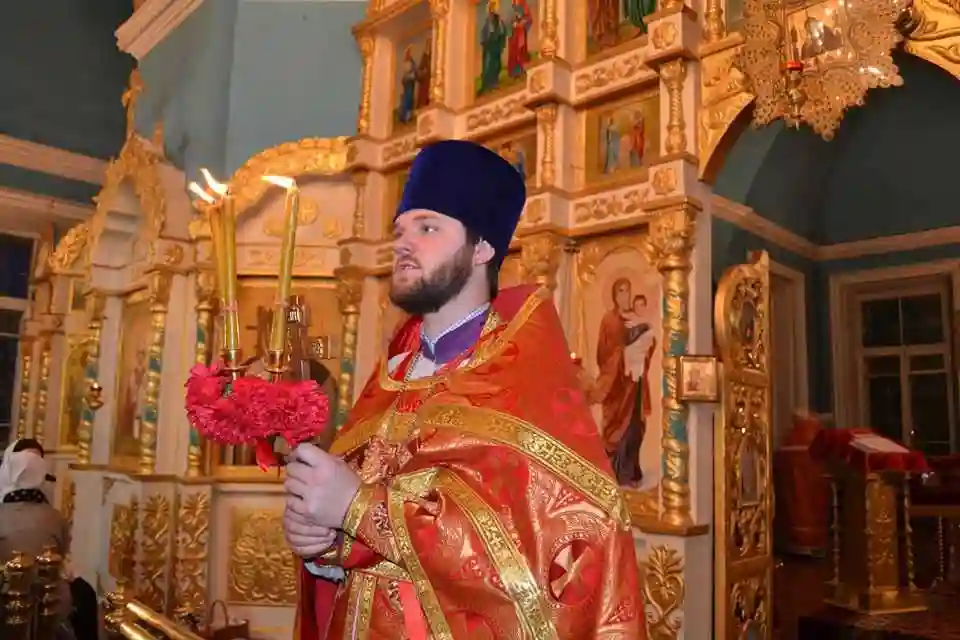 У Кропивницькому шахраї виманювали гроші від імені священника фото 1