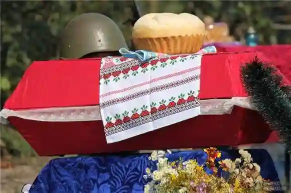 На Кіровоградщині перепоховали невідомого солдата часів Другої світової (ФОТО) фото 1