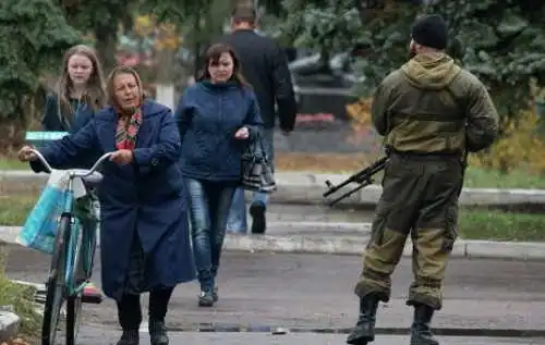 Росія висуває Україні неприйнятні вимоги по Донбасу фото 1