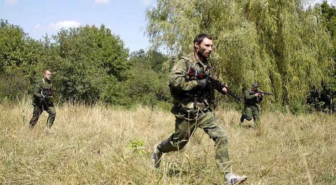 Український комбриг продемонстрував, як «брали» ДРГ бойовиків (ФОТО) фото 1