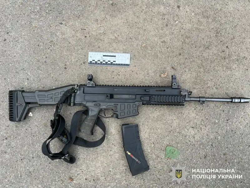 Вистрілив з автомата у побратима: чоловіка підозрюють в умисному вбивстві на Кіровоградщині