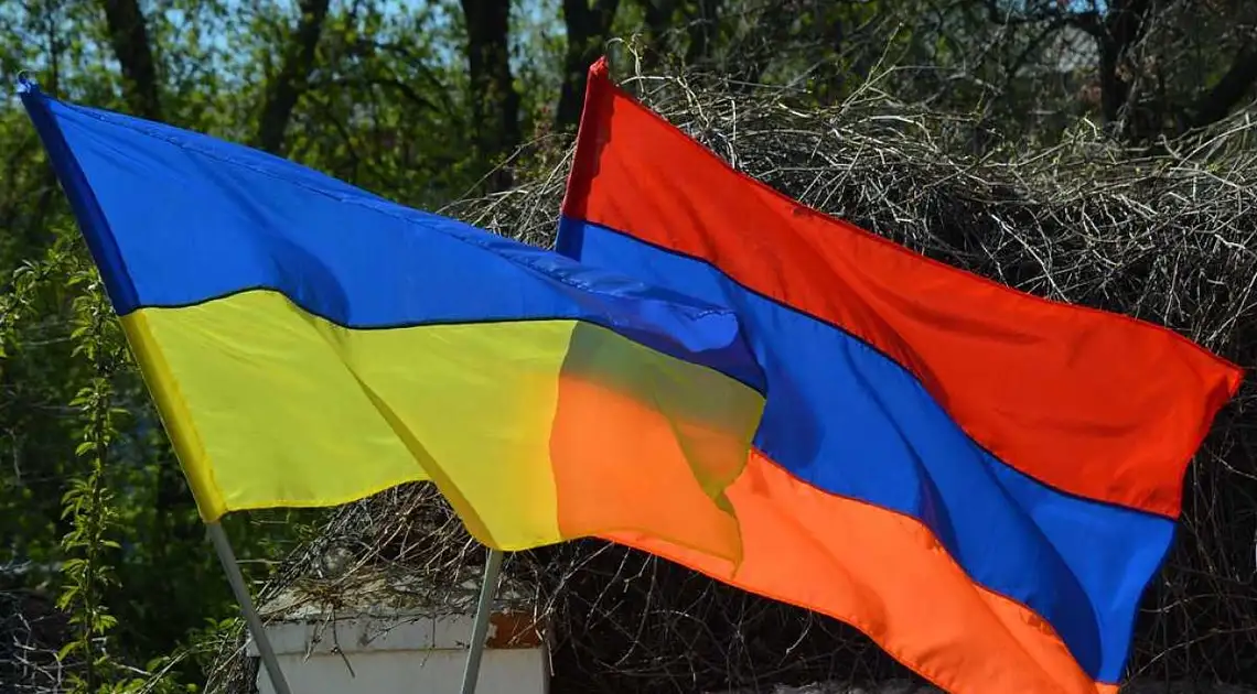 У Кропивницькому вшанували пам'ять жертв трагедії вірменського народу (ФОТО) фото 1