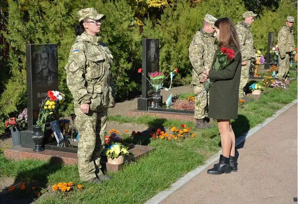 У Кропивницькому до Дня захисника вшанували пам'ять полеглих героїв (ФОТО) фото 1