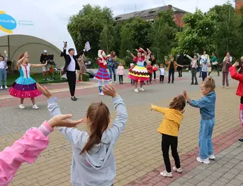 В Олександрії запрацювала мобільна дитяча точка від ЮНІСЕФ (ФОТО) фото 1