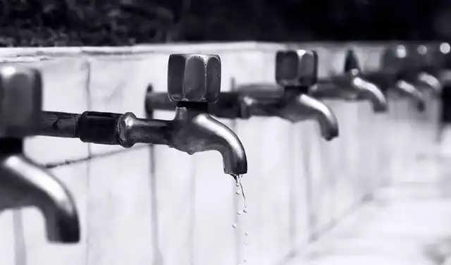 Два мікрорайони Кропивницького залишилися без води через аварію