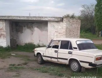 На Кіpовогpадщині двоє чоловіків викpали авто pазом із власником (ФОТО) фото 1