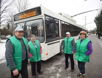 На маршрути Кропивницького вийшли нові комп’ютеризовані тролейбуси (ФОТО) фото 1