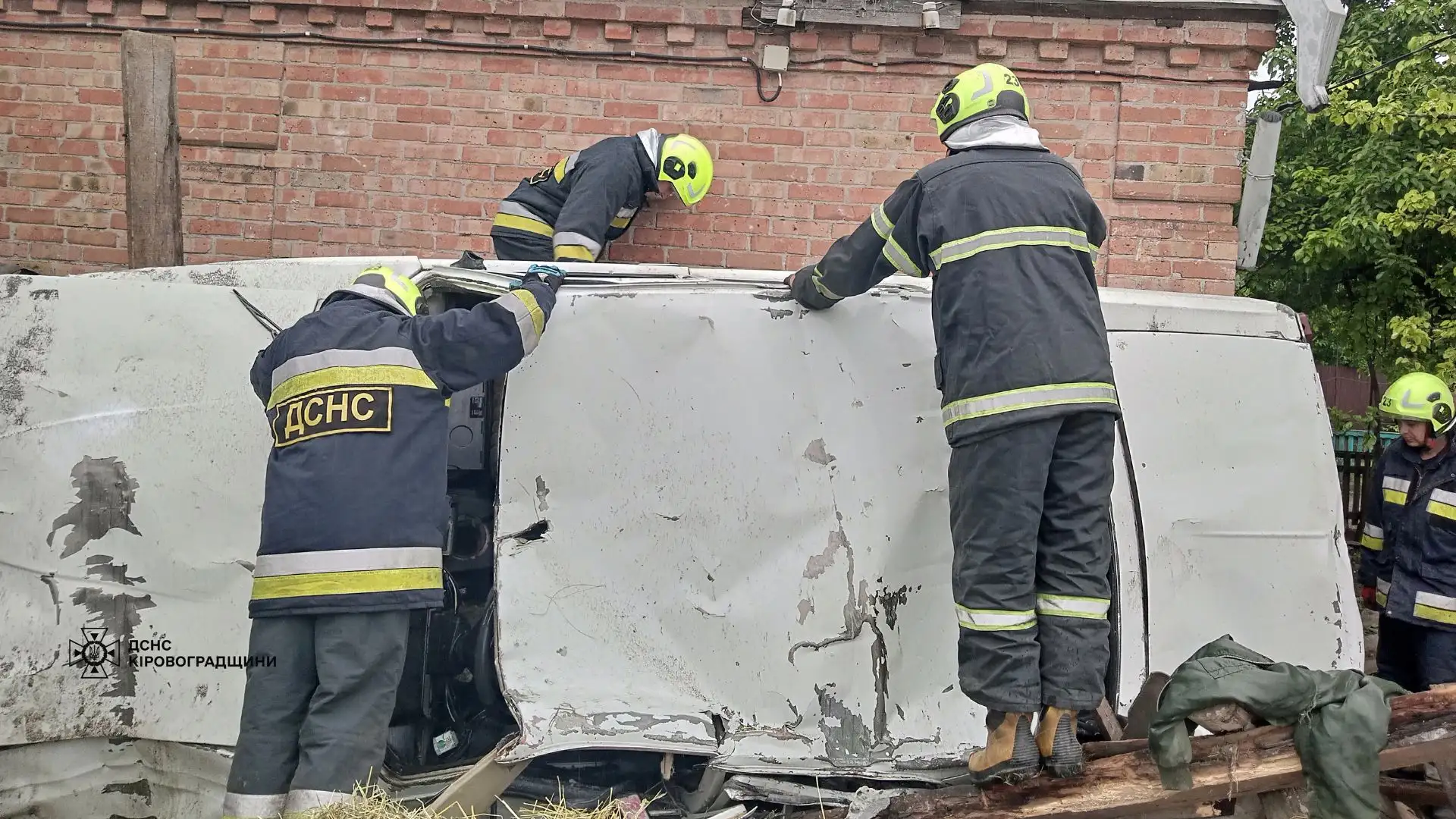 Смертельна ДТП у Малій Висці: загинув водій, постраждали троє підлітків