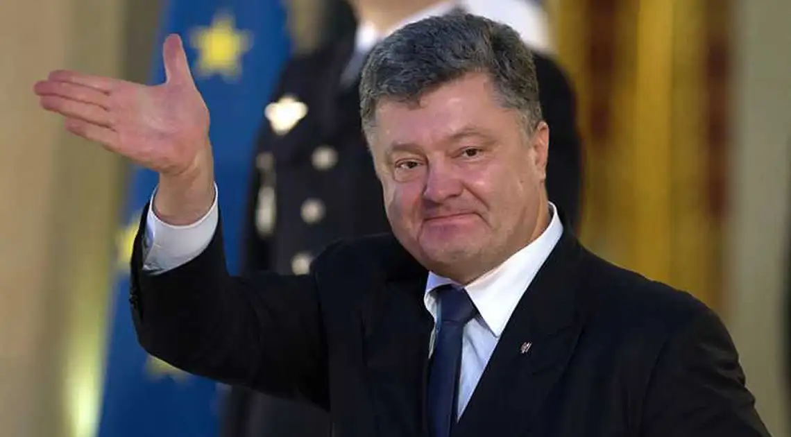 Порошенко розповів про супердешеві квитки для українців на літаки лоукостера Ryanair фото 1