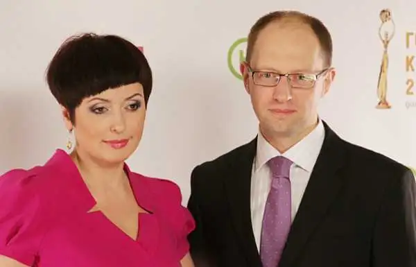 Поліція оштрафувала дружину Яценюка фото 1