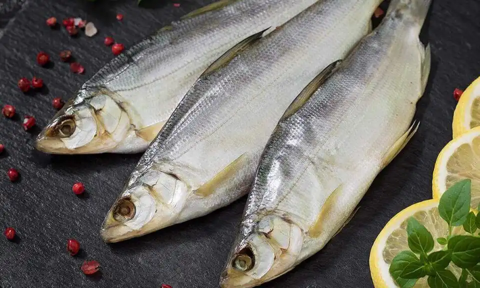 Жительку Кіровоградщини після вживання риби ушпиталили з підозрою на ботулізм