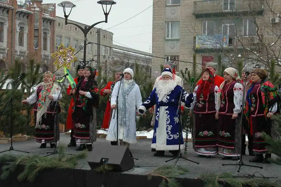 Кропивничан та гостей міста запрошують на новорічні віншування