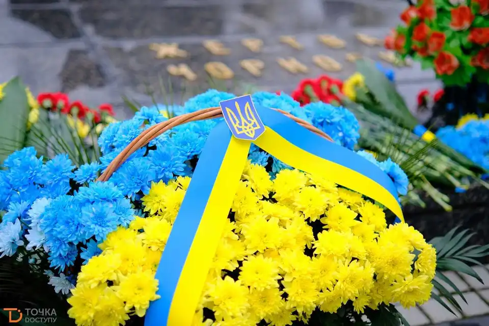 У Кpопивницькому вшанували пам’ять учасників ліквідації наслідків аваpії на Чоpнобильській АЕС (ФОТО) фото 1