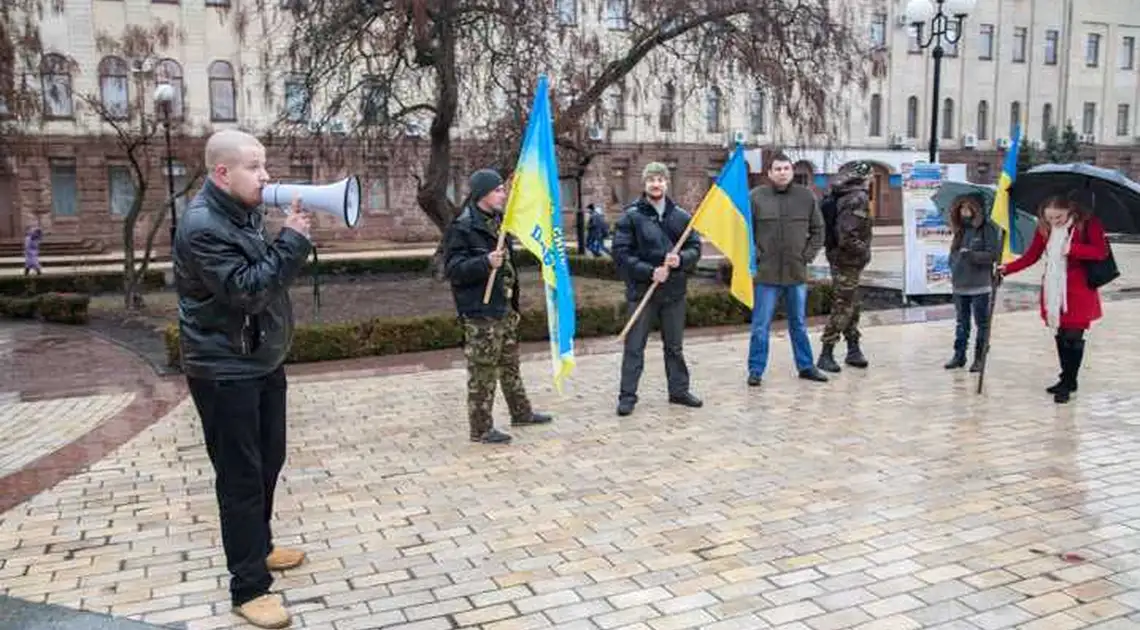 У Кіровограді протестували проти акцій за права повій (ФОТО) фото 1